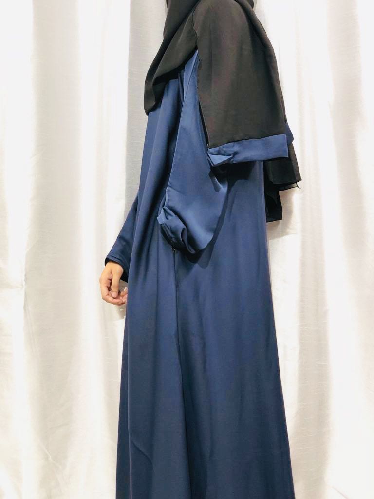 Golden Zipper Abaya with Matching Pockets for Breastfeeding (Navy Blue)